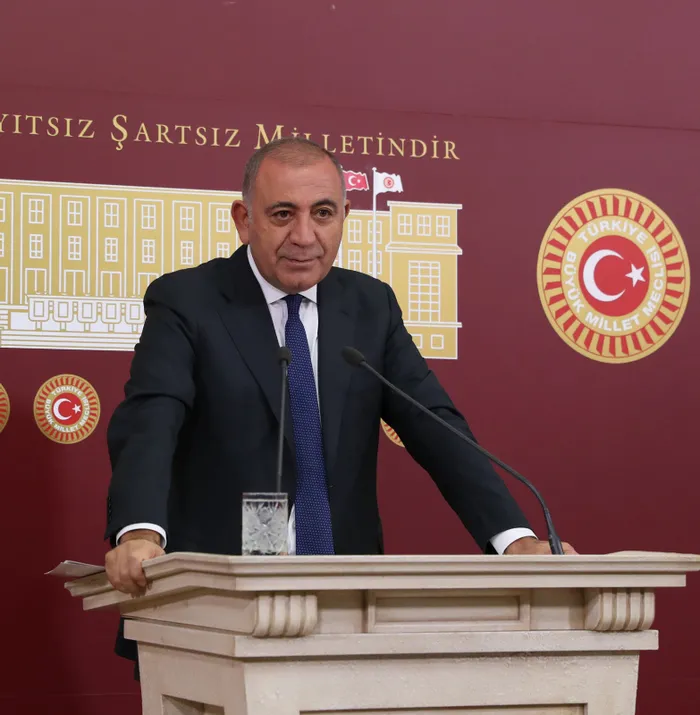 Son dakika: Gürsel Tekin CHP içindeki akraba atamalarını itiraf etti: Eş-dost partisi - 4