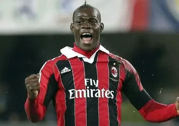 Beşiktaş'ın gözü Eto'o ve Balotelli'de!