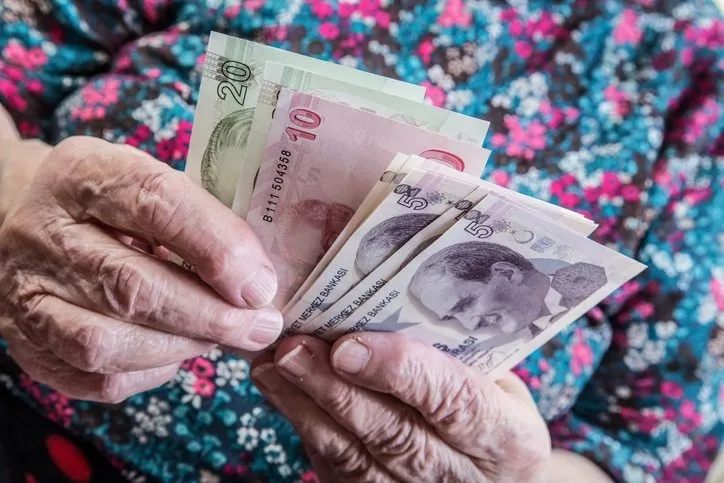 %73.12 tahmine göre maaşlar tek tek hesaplandı! 2023 Ocak zammı emekli ve memur maaşı ne kadar olacak? Mesleklere göre...