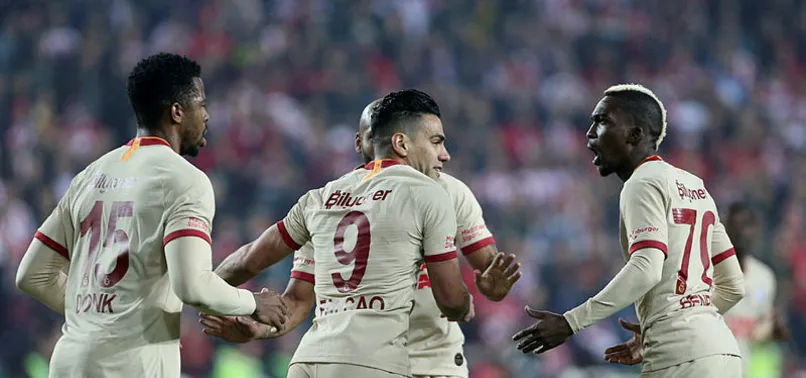 Galatasaray'dan flaş Beşiktaş derbisi kararı!
