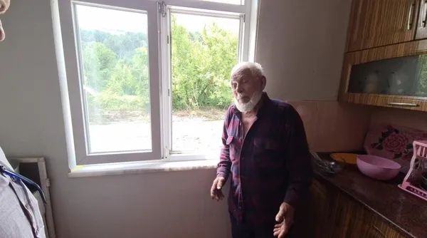 karabukte-sel-afeti-ardindan-yikim-karari-verilen-evler-tahliye-edilmeye-baslandi-1657551137587.jpg Karabük’te sel afeti ardından yıkım kararı verilen evler tahliye edilmeye başlandı - 1