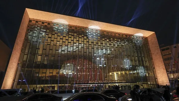 kultur-ve-turizm-bakani-mehmet-nuri-ersoydan-a-habere-ozel-son-dakika-aciklamalari-yeni-ekonomik-modele-turizm-1642101871837.jpg Kültür ve Turizm Bakanı Mehmet Nuri Ersoy'dan A Haber'e özel son dakika açıklamaları! Yeni ekonomik modele turizmin katkısı ne olur? - 7