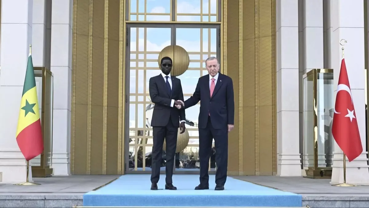 Senegal Başbakanı Ousmane Sonko'dan Başkan Erdoğan'ın Türkiye davetine icabet
