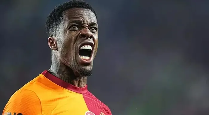 galatasarayda-yaprak-dokumu-okan-buruktan-yildiz-isimlere-nester-1722960863441.jpeg Galatasaray'da yaprak dökümü! Okan Buruk'tan yıldız isimlere neşter... - 3