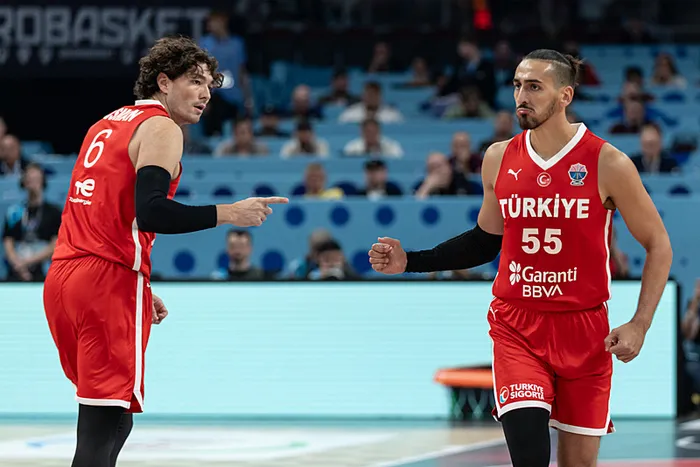 12-dev-adam-ceyrek-final-maci-bugun-saat-kacta-turkiye-polonya-basketbol-maci-hangi-kanalda-yayinlanacak-1757407946273.jpg A Haber Foto Arşiv