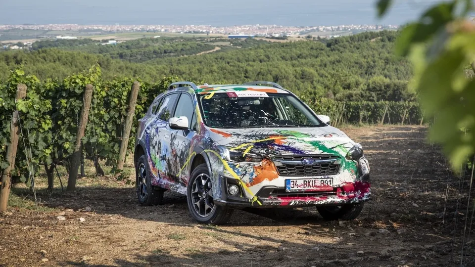 Subaru XV sanat eserine dönüştürüldü