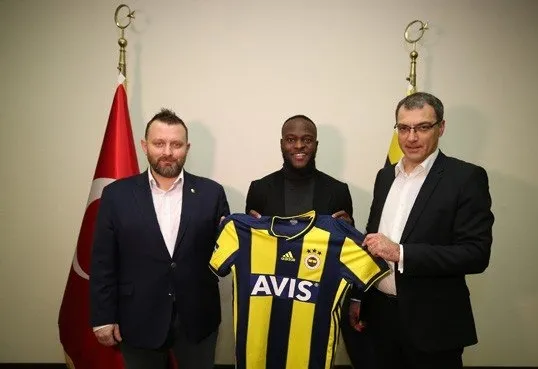Moses resmen Fenerbahçe'de - 1