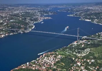 İstanbul Boğazı'ndan böyle de geçebilirsiniz
