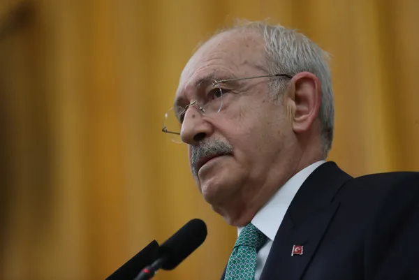 7'lide liste krizi! Önce DEVA şimdi Gelecek Partisi... Ahmet Davutoğlu'ndan "sıkıntı çekilir" sözleri! CHP'de de istifaların eli kulağında - 1