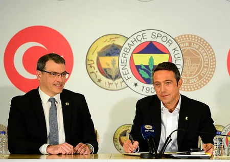 Phillip Cocu Fenerbahçe'de! Hafta içi imzalıyor