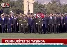 Cumhurbaşkanı Erdoğan ve beraberindeki devlet erkanı Anıtkabir’de... |Video