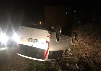 Takla atan minibüsten keseyle altın çıktı