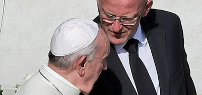 Papa’nın yakın koruması istifa etti