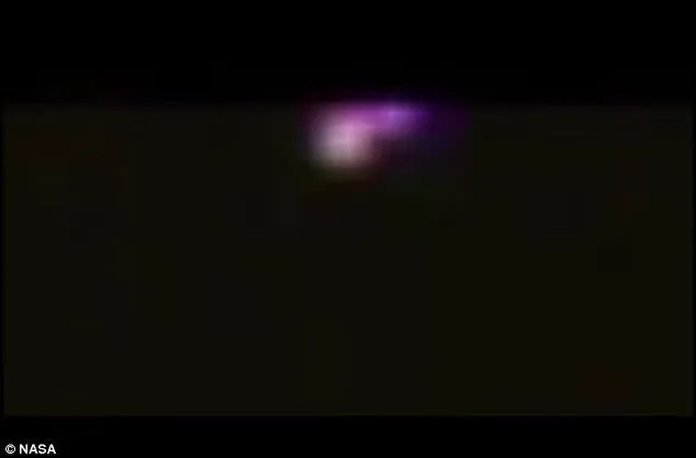 Ünlü astronot UFO fotoğrafı paylaştı