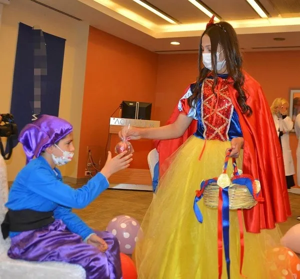 Lösemiyi yendiği hastaneye pamuk prenses olarak döndü - 5