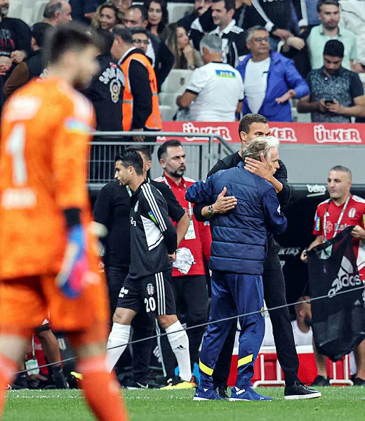 jorge-jesusdan-derbi-sonrasi-aciklama-bu-sene-sampiyonluga-oynayan-5-takim-var-1664744541926.jpg Jorge Jesus'tan derbi sonrası açıklama: Bu sene şampiyonluğa oynayan 5 takım var - 6