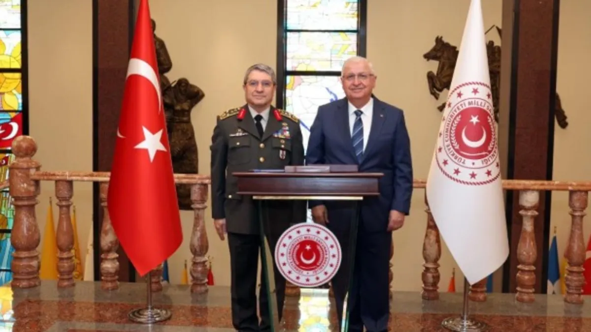 Bakan Güler'den önemli kabul: Orgeneral Bayraktaroğlu ile görüştü