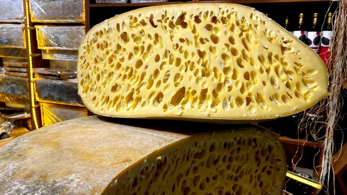 Kars'ın gravyer peyniri tescillendi! Her yıl yaklaşık 200-250 ton üretiliyor