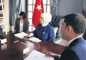 AB Komisyonu Kıdemli Başkan Yardımcısı Frans Timmermans: Emine Erdoğan gerçek bir çevre şampiyonu
