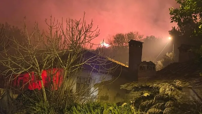 serikte-korkutan-orman-yangini-ekipler-alevleri-kontrol-altina-aldi-1768857355900.jpeg Fotoğraf (İHA)