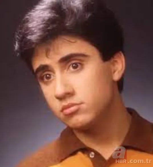 Yeşilçam’ın sevilen yüzü Emrah’ın çocukları ilgi odağı oldu! Emrah Erdoğan herkesten sır gibi saklıyordu, oğluyla benzerliğini gören şaştı kaldı 3