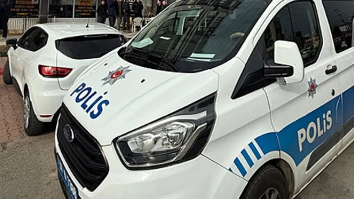 Antalya'da polis memuru evinde ölü bulundu