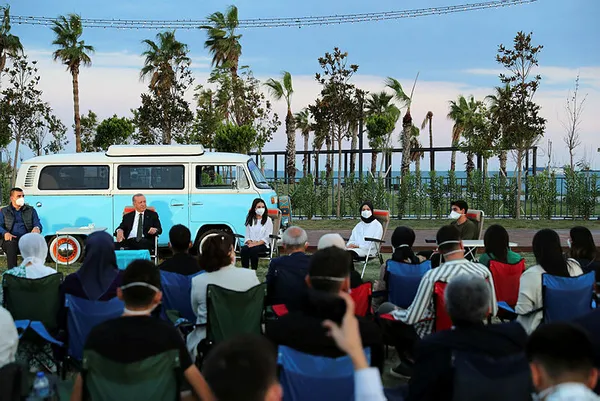 Başkan Erdoğan Mersin’de üniversite öğrencileriyle bir araya geldi: Cumhuriyet tarihinde görülmemiş projeler geliştirdik