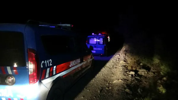 1631399521940.jpg İzmir'de sırtında taşıdığı av tüfeği ateş alan kişi hayatını kaybetti - 4