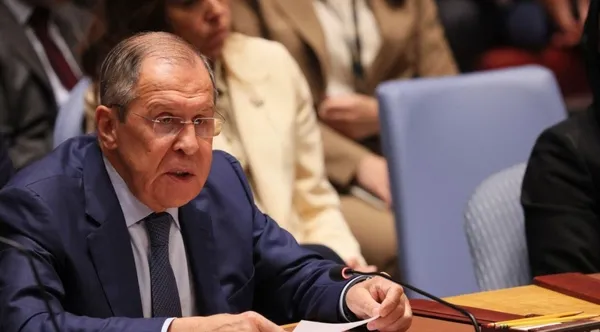 rus-bakan-lavrovdan-zelenskiyye-kufur-bizim-cocugumuz-ama-1663945634396.jpg Rus Bakan Lavrov'dan Zelenskiy'ye küfür: "Bizim çocuğumuz ama..." - 2