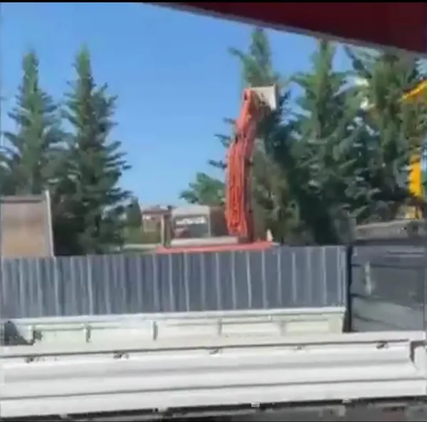 CHP'li İBB'den Üsküdar-Sultanbeyli metro hattında ağaç kıyımı! Sözde çevrecilerden ses yok - 2