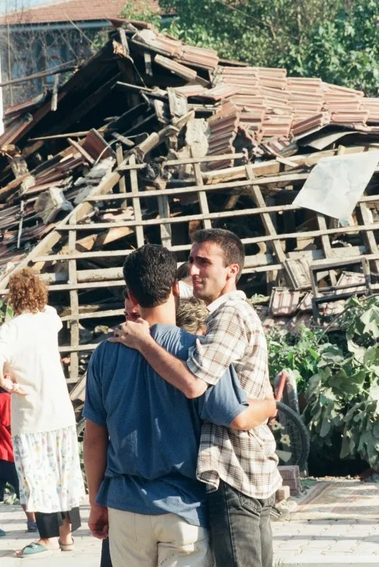 17 Ağustos depreminin üzerinden 23 yıl geçti! O gece yaşananlar akıllardan hiç çıkmadı