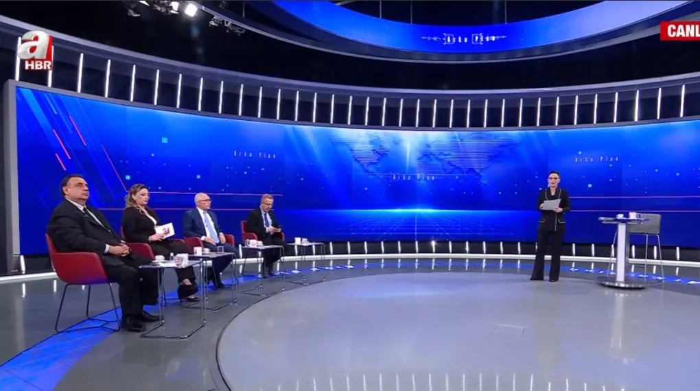 Antalya'da facia CHP'de yat eğlencesi