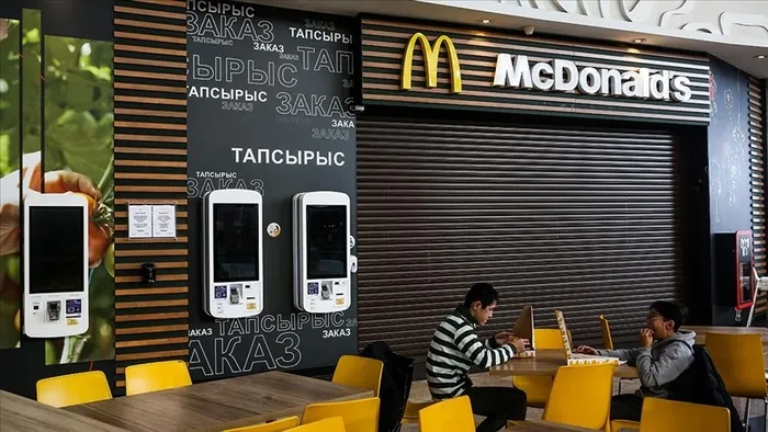 İsrail’in katliamına destek veren McDonalds’a boykot tokadı! 2020’den bu yana ilk kez satışları düştü...