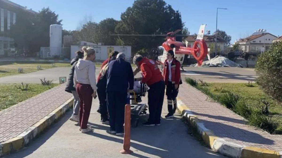 Muğla'da araçta yangın faciası! Küçük çocuk ağır yaralandı