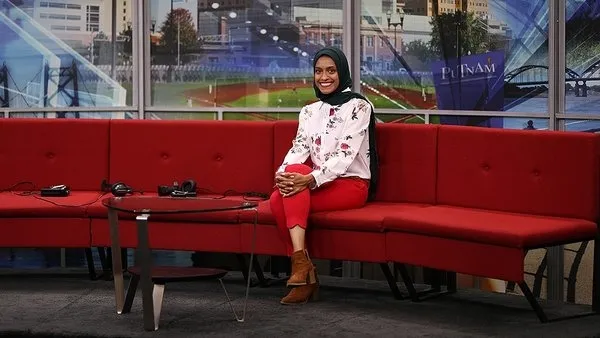 Tahera Rahman hayalinden vazgeçmedi, ABD'nin ilk başörtülü haber spikeri oldu - 1