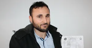 Ekmek yerken vida yuttu