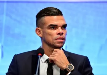 Galatasaray'da Luis Neto sürprizi