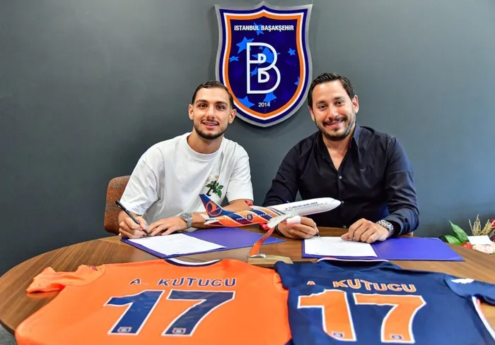 Başakşehir Ahmed Kutucu’yu kadrosuna kattı | Son dakika transfer haberi