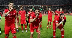 Fransız basını Türkiye’ye övgüler yağdırdı