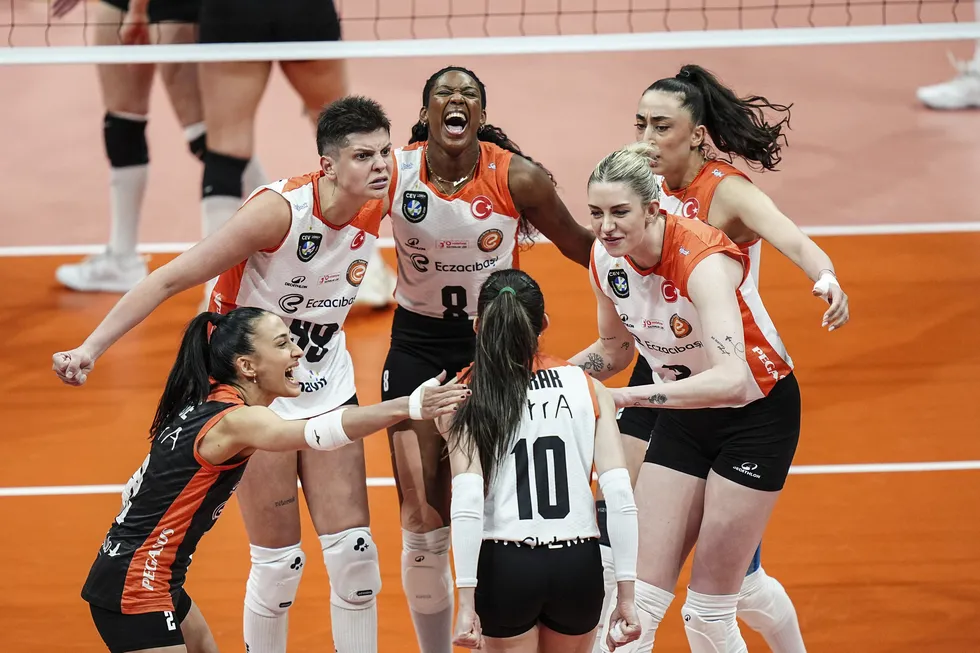 canli-vakifbank-eczacibasi-1777832501972.jpg Fotoğraf (AA)
