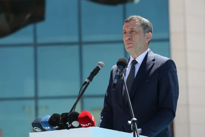 Son dakika: Milli Eğitim Bakanı Ziya Selçuk'tan yüz yüze sınav açıklaması: Derhal yaparız - 1