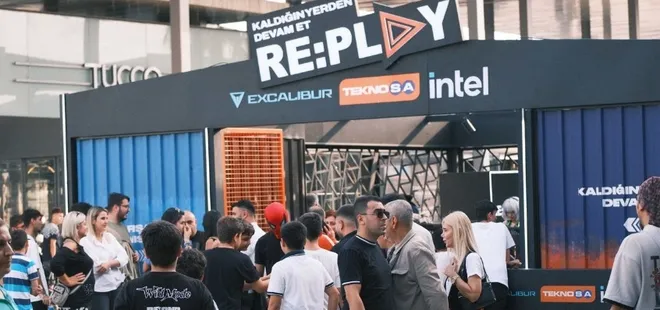 Excalibur’un gücü RE: PLAY turnuvasında oyuncularla buluştu