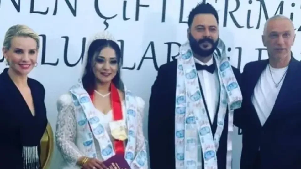 Caner Toygar evlendi düğüne Esra Erol ve Ali Özbir damga vurdu! Taktığı takı olay oldu