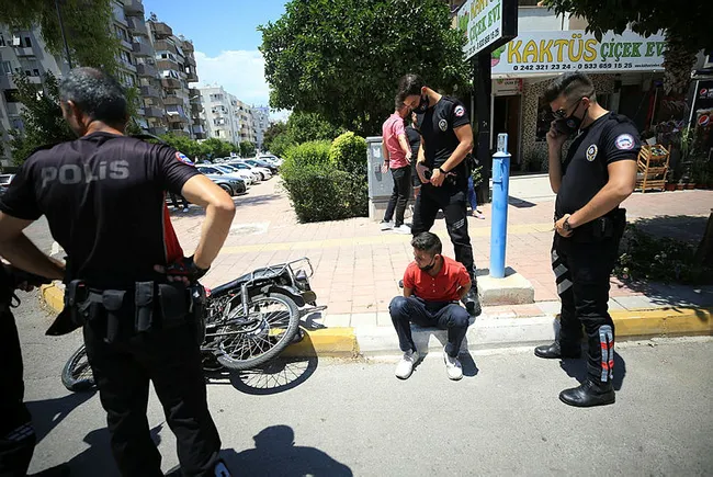 Antalya’da 13 yaşındaki çocuk kaza yapınca yakalandı, 170 suç kaydı çıktı - 1