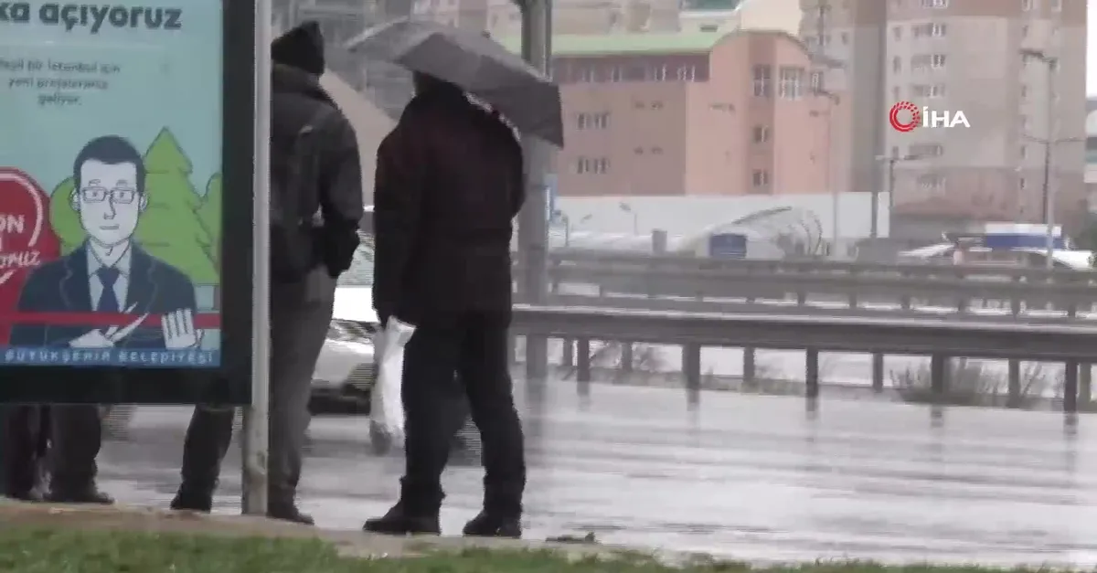 İstanbul'a kar uyarısı! Yüksek kesimlerde kar yağışı başladı