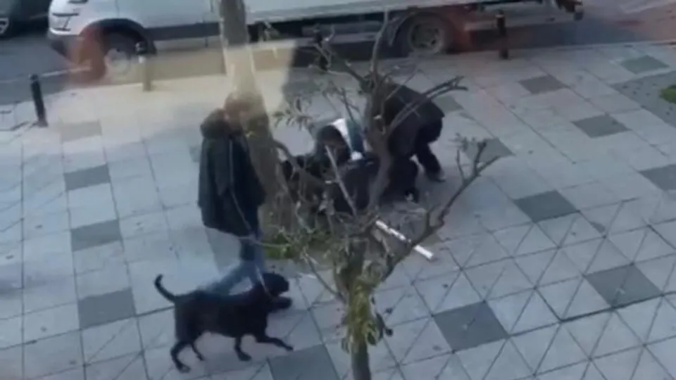 Şişli’de İSPARK görevlisi dehşet saçtı! Olay cep telefonu kamerası ile görüntülendi