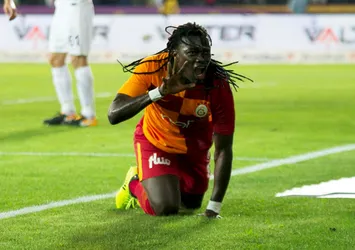 Galatasaray'da Bafetimbi Gomis göz dolduruyor