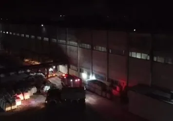 Balıkesir'de kağıt fabrikasında yangın