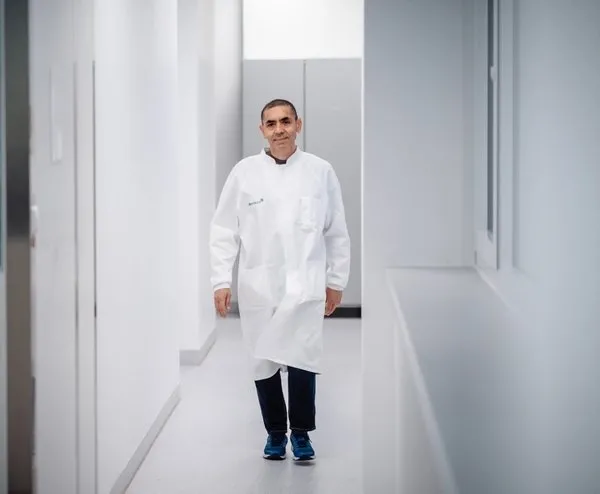 Son dakika: Almanya’dan Prof. Dr. Uğur Şahin ve eşi Dr. Özlem Türeci’ye liyakat nişanı! İlk defa yüz yüze verilecek