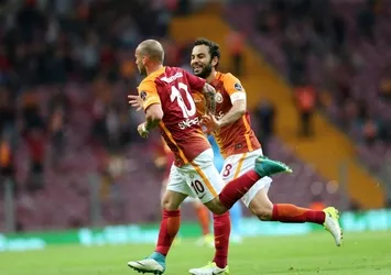 Galatasaray, Osmanlıspor'u iki golle geçti